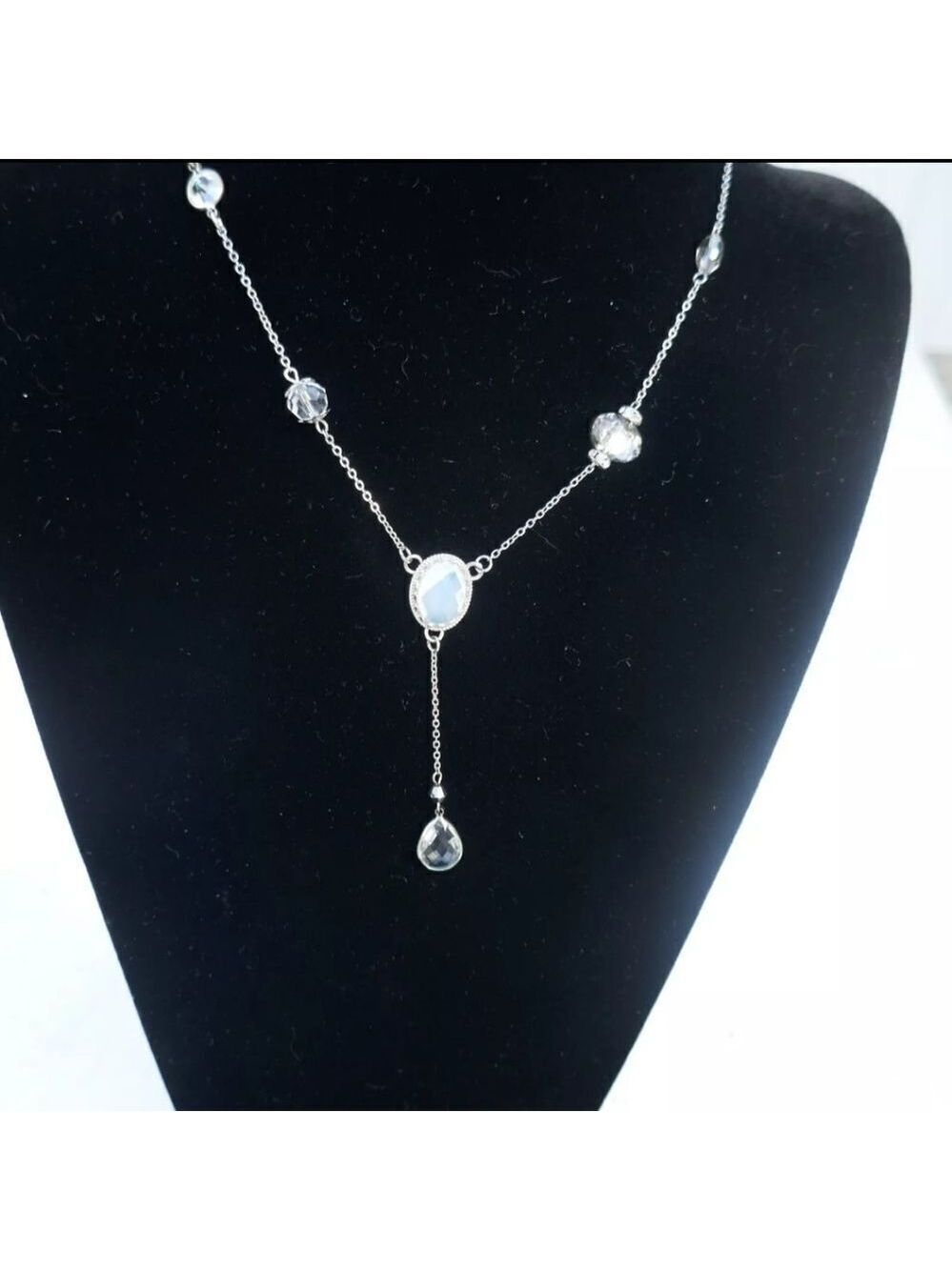 Ali Kahn New York Y-drop Necklace Opaque Clear Crystals Silvertone 18 inch - Picture 3 of 7